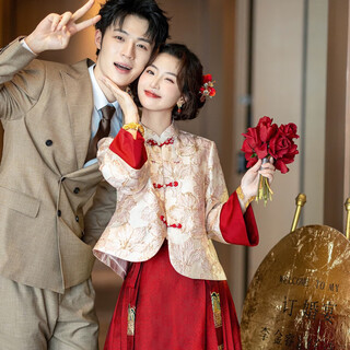 Spring man (tanhuangren) 2025 new chinese horse face dress wedding clothes hanfu suit bride female toast wear engagement dress top m