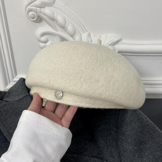 Bisi sheep 2025 woolen large head circumference beret women's autumn and winter new korean version internet celebrity showing face small warm painter hat beige m adjustable 55-58c