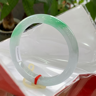 Enjoy myanmar’s a-grade jadeite bracelet and jadeite k gold pendant live selection (single shot is invalid for 36 hours appreciation period) style 2