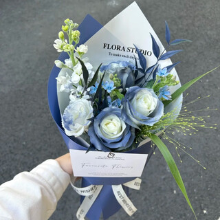 Collar fragrance flower express bouquet for daily meetings, rose mix and match small bouquets for girlfriends and besties, nationwide delivery, maltese blue rose bouquets