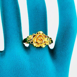 Star ring yellow rose hollow five-pointed rose shines and eye-catching daily accessories for girls