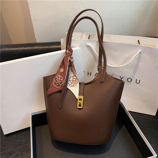 Red wedding bag for women 2024 new style single shoulder underarm bucket bag, fashionable wedding bridal bag, daily use, coffee color