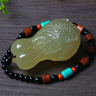 Lianshi high-end quality jade and cabbage handle pieces, ice-green white jade, hundred wealth play pieces, nafu hand play pieces, hong kong and macao light luxury handle pieces, about 80mm long