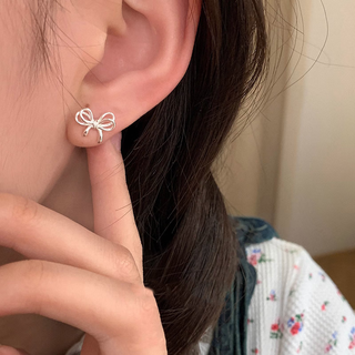 Miao yijia earrings silver needle earrings women's 2025 new earrings women's temperament high-end niche ear holization birthday gift double-layer hollow bow earrings pair