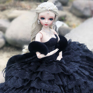 Shantou lincun big black wedding dress with make-up doris kd doll dress up to give girls birthday and valentine's day gifts. black wedding dress with green eyeballs to give veil + 60 cm set