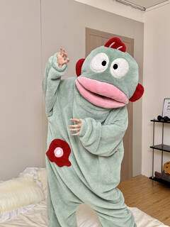 Children's ugly fish one-piece pajamas coral velvet women's autumn and winter couple pajamas men's thickened extra size funny nightgown green fish (without shoes) m (145cm-157cm) one size fits all