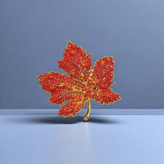 High-looking red maple leaf high-end women’s exquisite anti-exposure pin niche design clothing red leaf silver brooch // exciting benefits