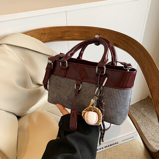 Super popular niche contrasting color bag for women 2025 new autumn and winter versatile crossbody bag fashionable portable outing small bag smoke gray with pendant