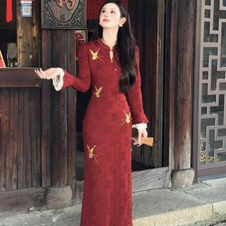 Spring man 2025 red new chinese style butterfly embroidered cheongsam long sleeve dark pattern jacquard red long skirt dress red cheongsam xl