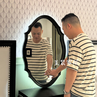 French medieval bathroom mirror with light, powder room makeup mirror, nanyang style villa makeup mirror, wall-mounted special-shaped decorative mirror 60*90cm (black) + touch light led