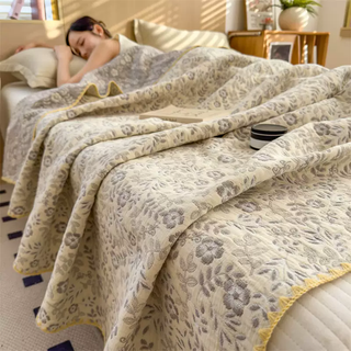 Yusenyi class a cotton three-layer yarn multi-functional blanket quilt pure cotton summer quilt blanket air-conditioning quilt summer cooling quilt cotton lanhuayang yellow class a cotton three-layer yarn multi-functional blanket quilt 180x220cm single large quilt