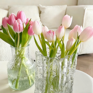Sweet and romantic domestic tulips 10 random colors