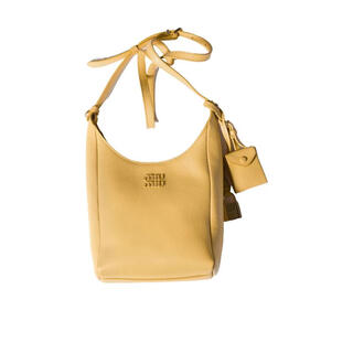 Miumiu women's bucket bag detachable keychain with engraved logo on the front, lightweight carry, daily practical leather material, nude color, one size fits all