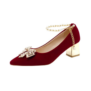 Women's wedding shoes with thick heels 2025 autumn and winter new bride's red foot-free wedding dress xiuhe suit two wear burgundy 5cm thick heels 34