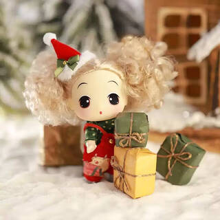 Mielanat christmas gift children's dolls, dolls, new year's day atmosphere decorations, a complete set of girls' toys, 9cm curly overalls, dongji official genuine joints, movable and changeable, with display box