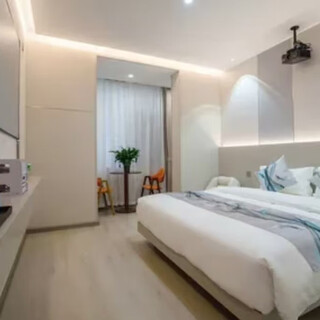 Warm light luxury large bed room + disposable care products