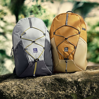 Diizign mountaineering bag outdoor backpack 2025 summer new men's and women's large capacity camping casual fashion backpack honey yellow/021e