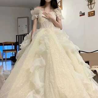 Princess dress rental on the run s