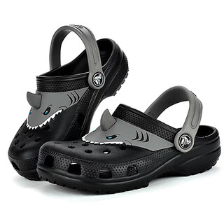 款新款独角兽洞洞鞋小女童凉鞋儿童防滑软底男童拖鞋卡通沙滩鞋 黑色_小鲨鱼 14 内长cm_C7(24码)