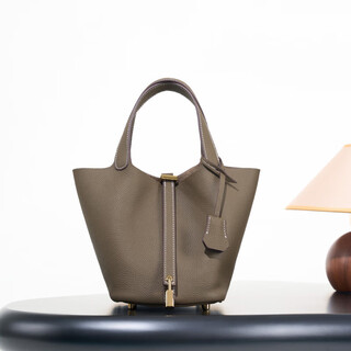 Goldlion g+ goldlion classic first-layer cowhide bag, light luxury leather bucket bag, fashionable and versatile handbag, elephant gray, gold buckle 18*13*13cm