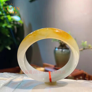 Layun jade sound burmese jade yellow jade ice waxy type bracelet positive circle chicken oil yellow honey color old pit jade bracelet jade processed bracelet inner diameter 50-52mm