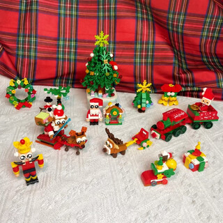 Christmas blind box building blocks, children's educational small particle assembled toys, countdown calendar gift box, christmas gifts, christmas series (christmas tree + sleigh car + small train + 10 ornaments)