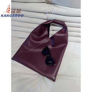 Kangaroo (kangaroo) new mini triangular shell bag for women, cross-body, shoulder and portable, dual-purpose, compact and versatile, commuting, leisure and outings, triangle bag - medium - burgundy (same texture two-layer cowhide) car white line