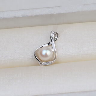 S925 sterling silver freshwater real pearl pendant, fashionable and versatile sterling silver clavicle necklace for women, elegant gift necklace, pendant does not include chain