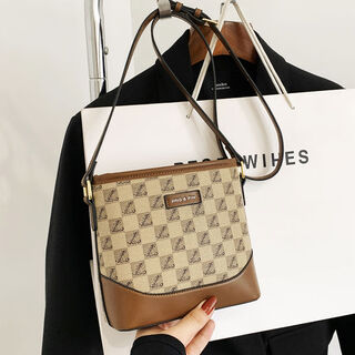 Fashion small bag crossbody bag for women new 2024 spring and summer trendy versatile shoulder bag mobile phone bag bucket bag crossbody bag khaki