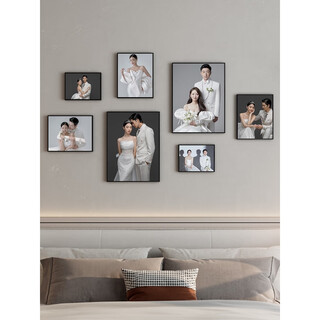 Fantasy photo frame hanging on the wall without punching nails for wedding photos irregular high-end creative photo washing made into photo frame customization noble black frame 7 frames overall size 130x74cm