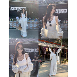 Basic easy-to-wear white camisole with chest pad for women's outer wear summer slim racer short top off-white ready stock s