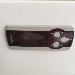 Thermostat shenyang yikong controls the refrigeration defrost phase sequence with complete models of refrigerator microcomputer controller es30-nd-dy