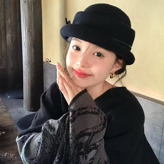 Dingding bear hepburn style top hat for women in autumn and winter french retro elegant temperament fisherman hat showing face little rich family hat black leather strap m (56-58cm)