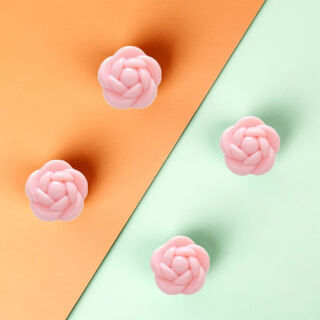 Quilt holder, anti-movement, repeated quilting artifact, pink rose button unlock, 32 fixed buckles + 64 nails (2 types of long and short)