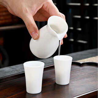 Yusenyi liquor glass wine dispenser 15ml small teacup porcelain white porcelain wine set spirits wine glass one cup mutton fat jade porcelain 1 wine container 2 wine glasses