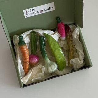 Other new products, cute vegetable cutlery holder, antique resin vegetable ornaments, desktop chopstick holder, photo props, ins blogger, 6 vegetable cutlery holders set (green gift box)