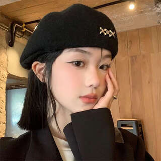 Black beret for women in autumn and winter korean style versatile woolen warm and face-friendly small hat with big head and bud painter's hat fashion metal label - black autumn and winter woolen woolen beret with big head one size (55-60cm) korean style versatile beret
