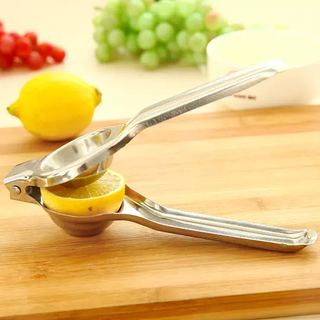 Yusenyi stainless steel manual juicer household lemon clip mini juicer creative squeeze orange juice pomegranate juice clip lemon clip