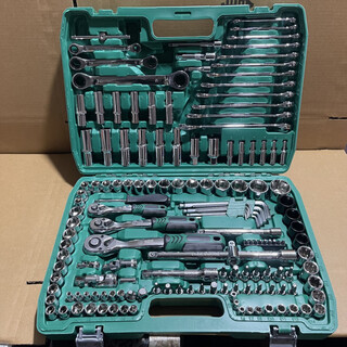 Jingeyu german quality 150-piece auto repair tool set socket wrench combination tool complete set repair 151-piece set 72 teeth auto repair grade replacement of worn out with new ones