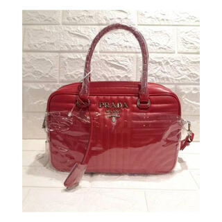 Prada women's shoulder bag adjustable shoulder strap double handle design brand logo decoration portable storage red glossy red one size