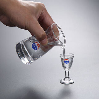 Yong huan national wine maotai baijiu glass small wine glass wine jug wine set gift box set small wine glass 10 white wine glasses 6 pots 6 cups 80ml pot with label