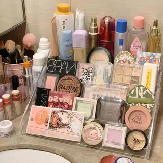 Fantasy cosmetics storage box dressing table desktop stepped acrylic powder perfume display rack eyeshadow palette storage rack large capacity + clip style seven layers value-for-money cosmetics desktop display storage rack