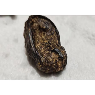 Shantou lincun hainan agarwood natural wild sleep-aiding and calming household incense. please contact customer service for customized weight.