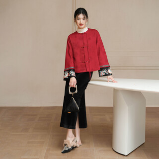 Chuchan yishi chinese style red coat for women 2025 autumn and winter new style chinese retro jacquard temperament new year round neck loose top short coat (red) l (ready in stock)