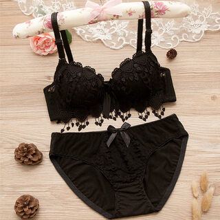 Triumph girls' bra, anti-sagging, thick and thin, student and high school student push-up adjustable bra, small breast push-up bra, black suit 75a 34b through cup