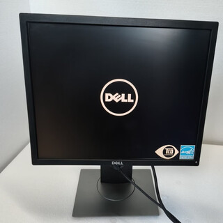 Dell p1917s, 19-дюймовый квадратный экран, соотношение сторон 5,4, лучший выбор для офисного мониторинга и промышленного контроля, б/у, 90% новый, черный, с опорным кронштейном