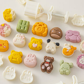 Fantasy ice skin mold baking 50g 75g hand-pressed grinding pastry 50g cartoon animals 1 mold 6 pieces