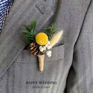 Dried flowers immortalized flowers lawn wedding parents groom bride bridesmaid accessories corsage corsage wrist flower props accessories small forest green brooch