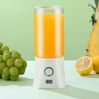 Wing fantasy juice press small fruit juicer mini juice machine home rechargeable student dormitory style multi-function white white ordinary 4-leaf knife