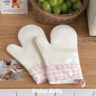 Fantasy pink plaid kitchen thickened heat-proof anti-scalding gloves baking oven microwave oven waterproof anti-slip silicone gloves pink plaid silicone gloves 1 piece